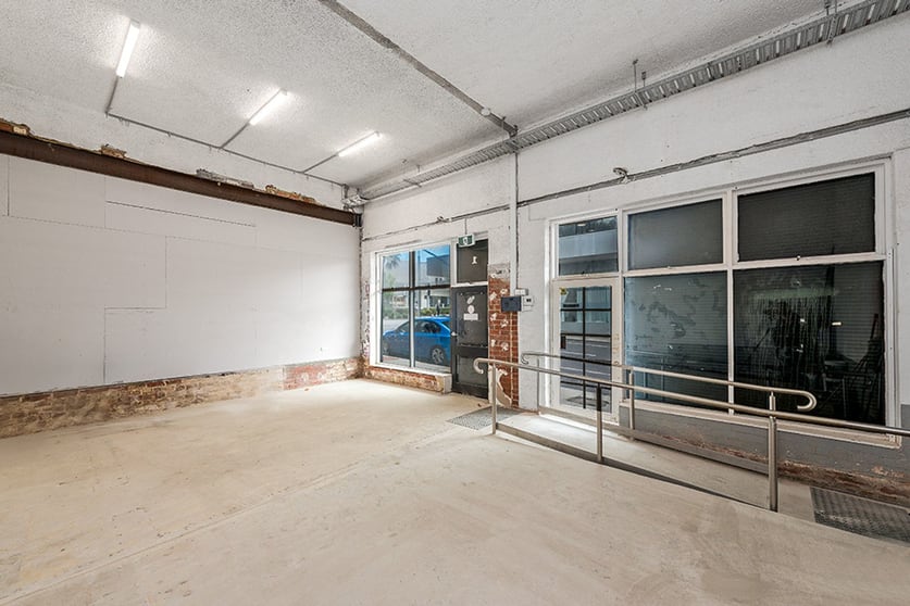 Click to view all images 52 Young Street Frankston VIC 3199 - Image 2