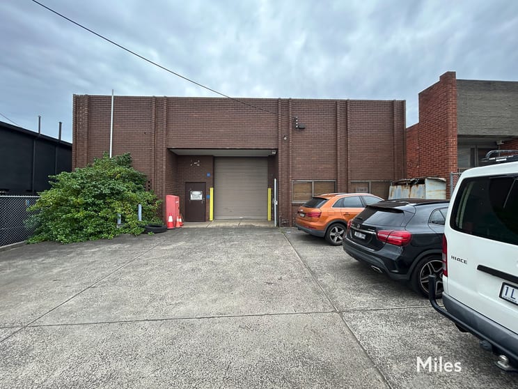 Click to view all images 23 Beatrice Avenue Heidelberg West VIC 3081 - Image 1