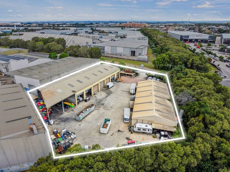 Click to view all images 710 Curtin Avenue East Pinkenba QLD 4008 - Image 2