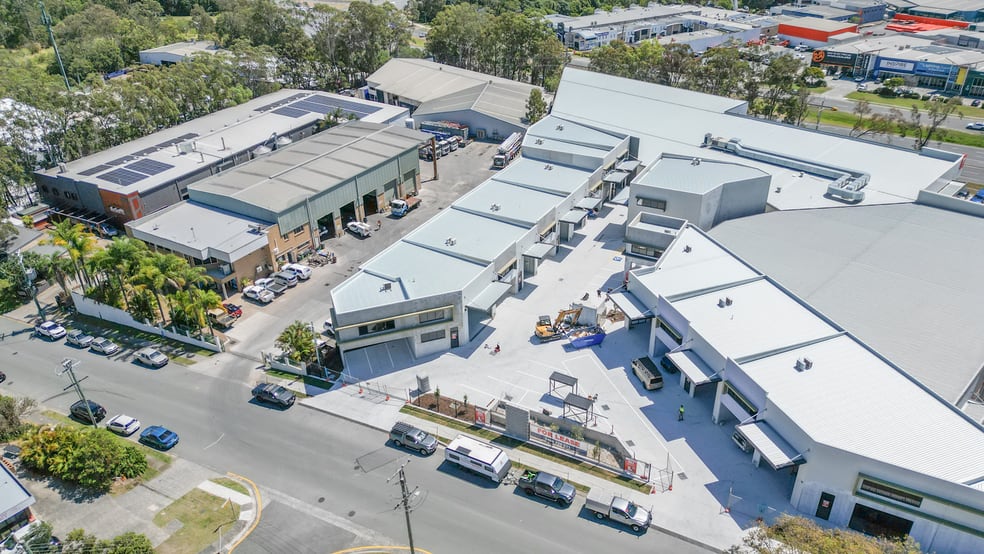 Click to view all images FOR SALE & LEASE/6 Ern Harley Drive Burleigh Heads QLD 4220 - Image 2