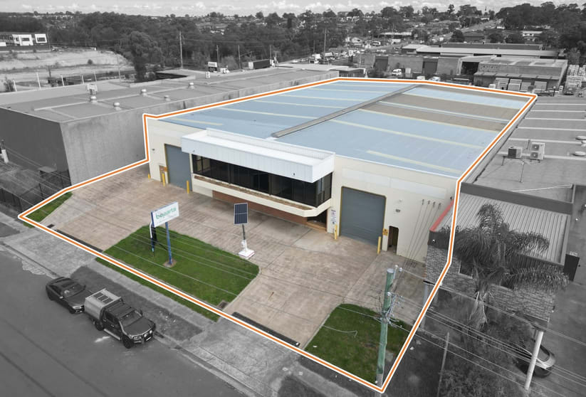 Click to view all images Warehouse/10 Pat Devlin Close Chipping Norton NSW 2170 - Image 1