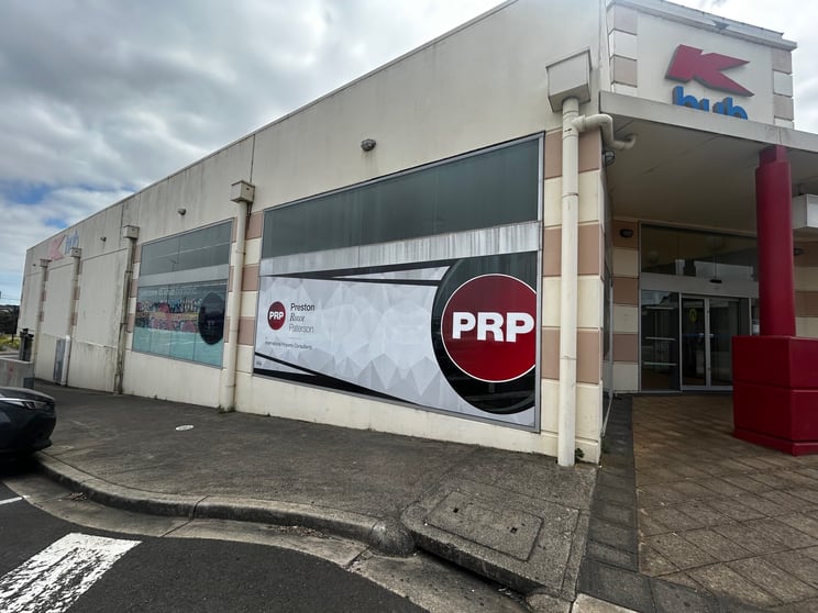 Click to view all images 2/1 Frederick Lane Portland VIC 3305 - Image 1