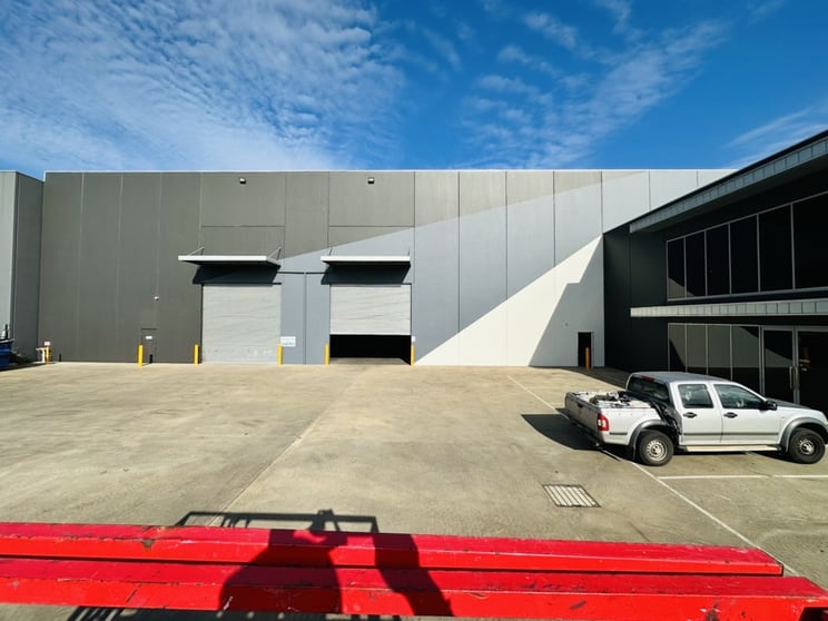 Click to view all images 8 Paraweena Drive Truganina VIC 3029 - Image 2
