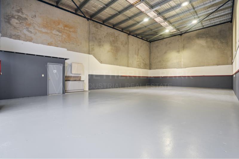 Click to view all images Smithfield NSW 2164 - Image 3