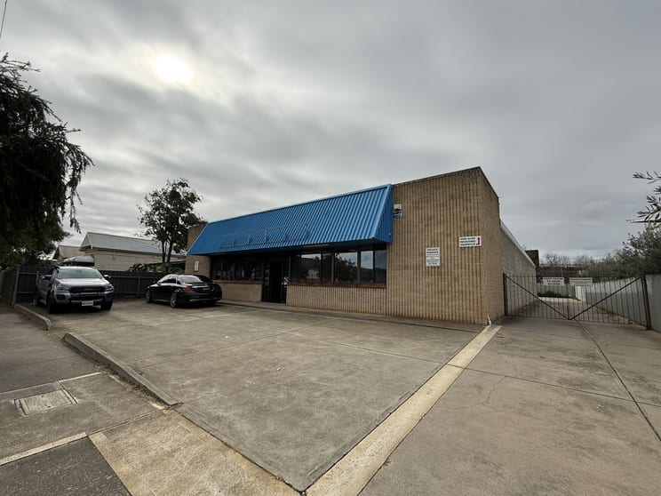 26-28 Bacon Street Hindmarsh SA 5007 - Image 1