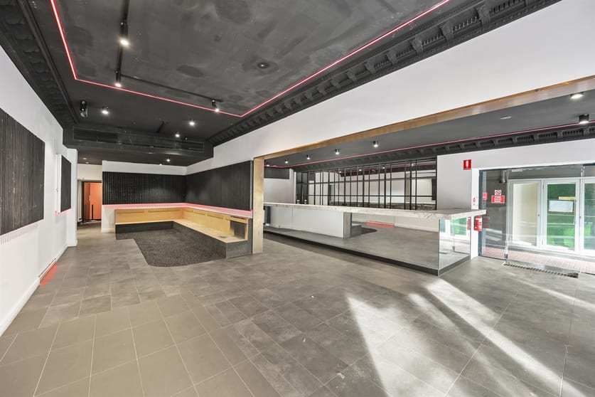 Click to view all images 130 Greville Street Prahran VIC 3181 - Image 3
