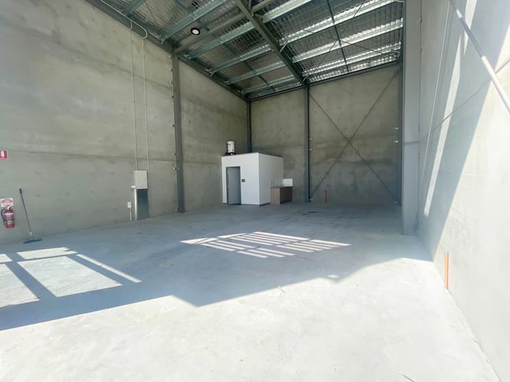 Click to view all images Unit 36/19 Reliance Drive Tuggerah NSW 2259 - Image 3
