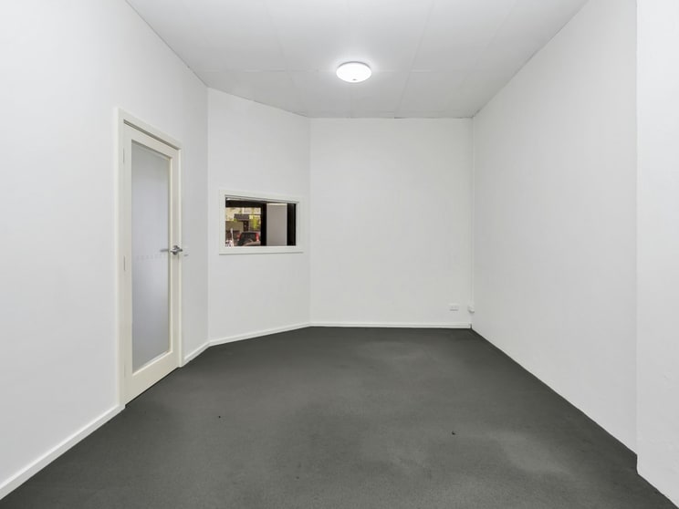 27 Service Street Bairnsdale VIC 3875 - Image 3