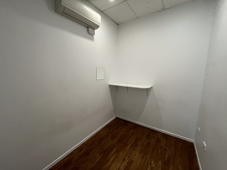 Click to view all images Unit 18/133-145 Brisbane Street Jimboomba QLD 4280 - Image 3