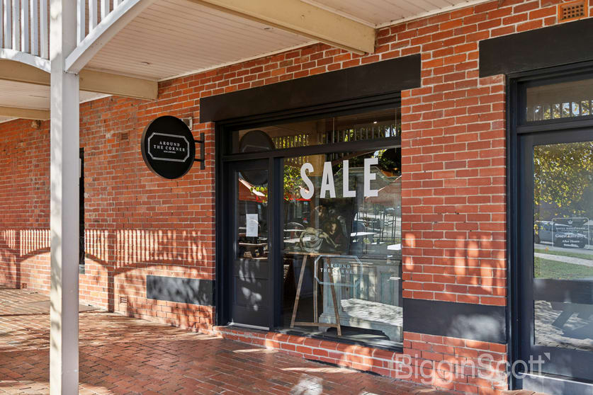 Click to view all images 5/27 Vincent Street Daylesford VIC 3460 - Image 2