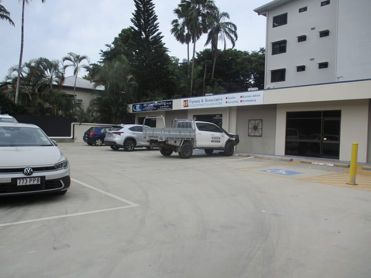 Ground Floor Suite 3/472 Mulgrave Road Earlville QLD 4870 - Image 3