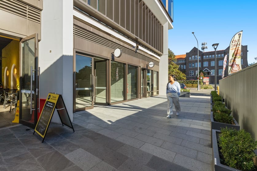 Click to view all images 160 Hawkesbury Road Westmead NSW 2145 - Image 3