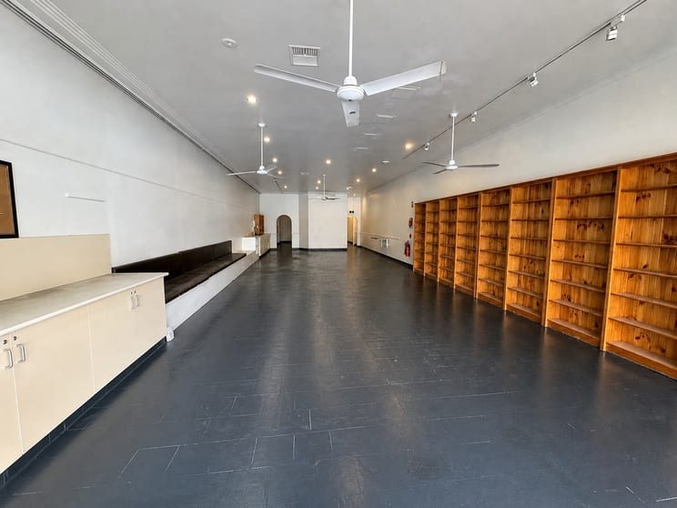 Click to view all images 140A Auburn Street Goulburn NSW 2580 - Image 2