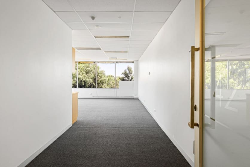 Click to view all images 14/296 Bay Road Cheltenham VIC 3192 - Image 2