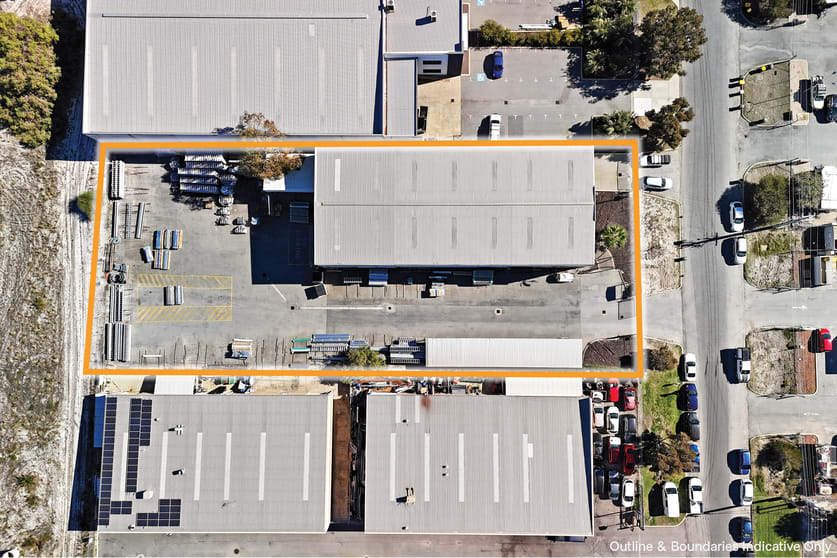 Click to view all images 12 Vale Street Malaga WA 6090 - Image 2
