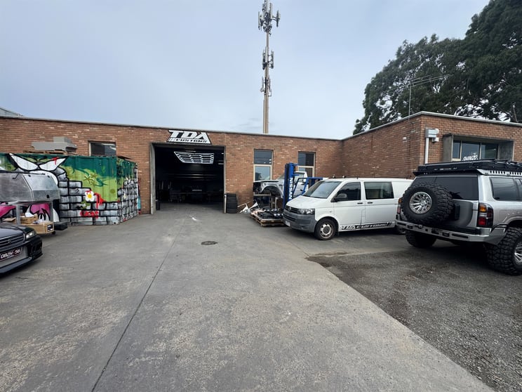 5C Holloway Drive Bayswater VIC 3153 - Image 1