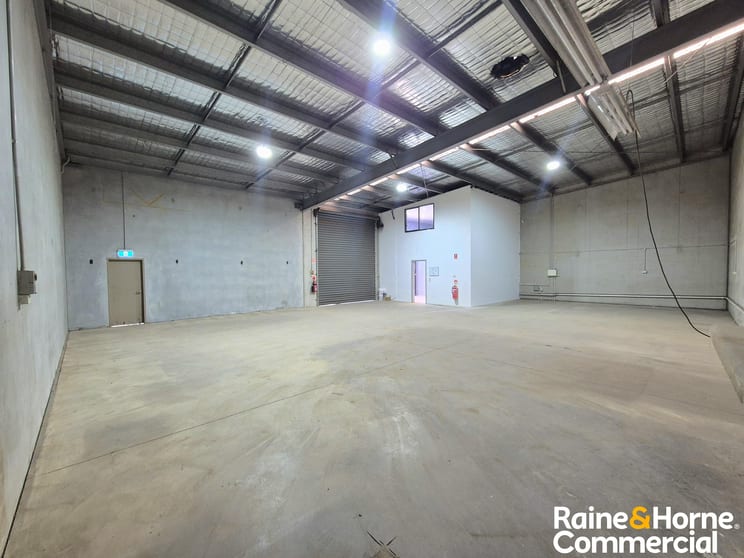 Click to view all images 27/37-47 Borec Road Penrith NSW 2750 - Image 2