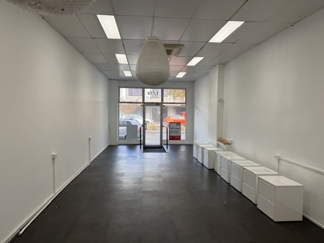 Click to view all images 1/130 Victoria Street Bunbury WA 6230 - Image 3