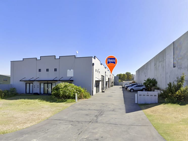 Click to view all images 3/6 Uppill Place Wangara WA 6065 - Image 2