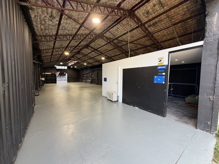 Click to view all images 23 Hampton Street East Brisbane QLD 4169 - Image 3