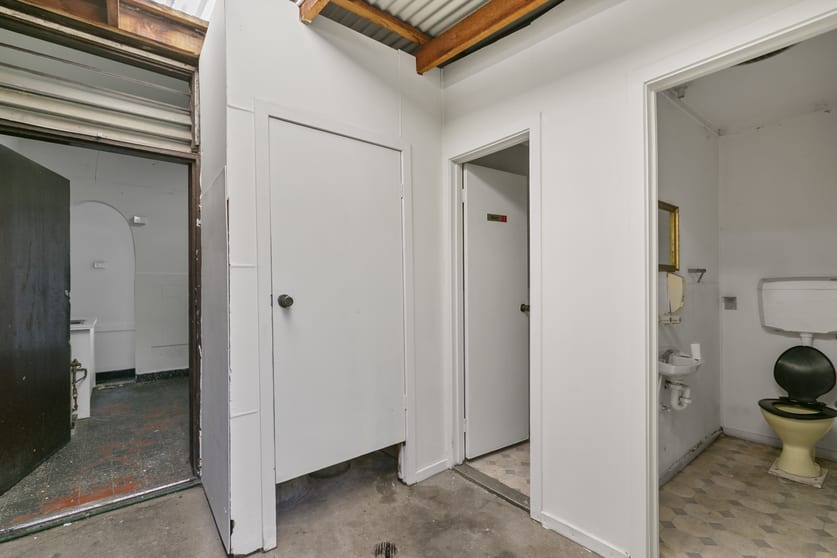 Click to view all images 3 Cheviot Road Campbellfield VIC 3061 - Image 3