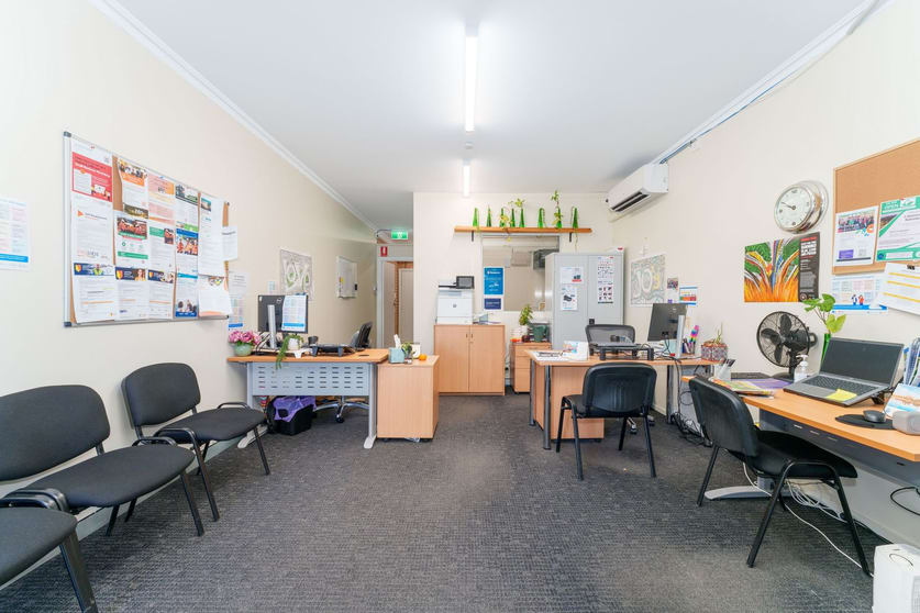 Click to view all images 51 Pioneer Place Katoomba NSW 2780 - Image 3
