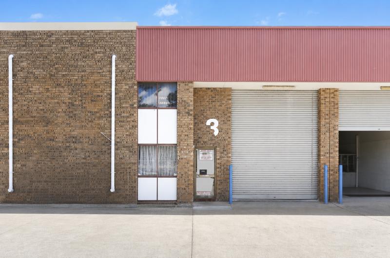 Click to view all images Unit 3/3/16 Works Place Milperra NSW 2214 - Image 1