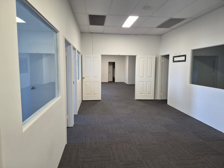 Click to view all images 68-70 Malaga Drive Malaga WA 6090 - Image 3