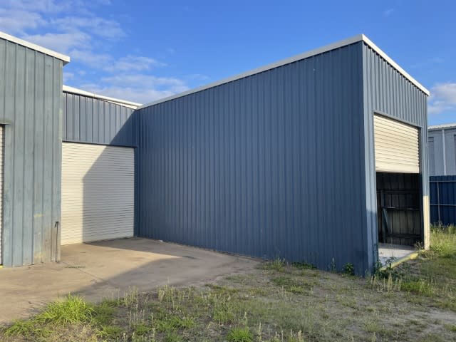 Click to view all images 5 Florence Street Urangan QLD 4655 - Image 3