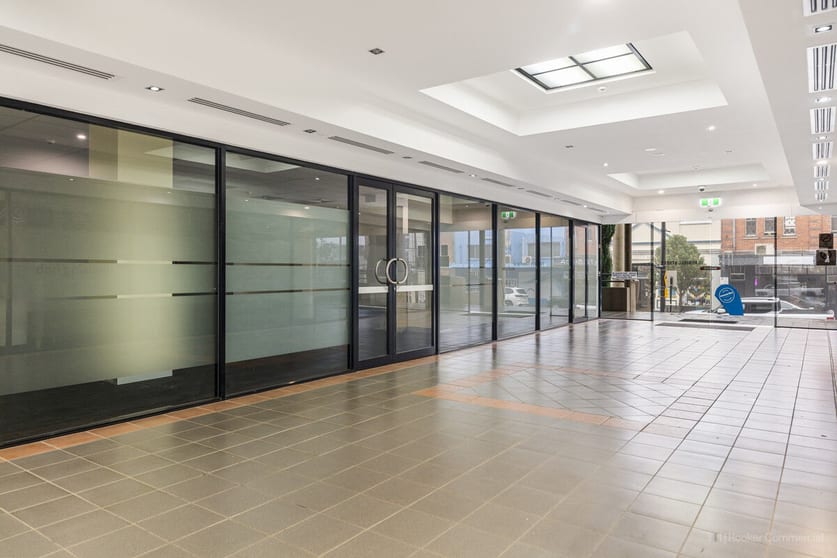 Click to view all images Ground Floor 3/10 Russell Street Toowoomba City QLD 4350 - Image 2