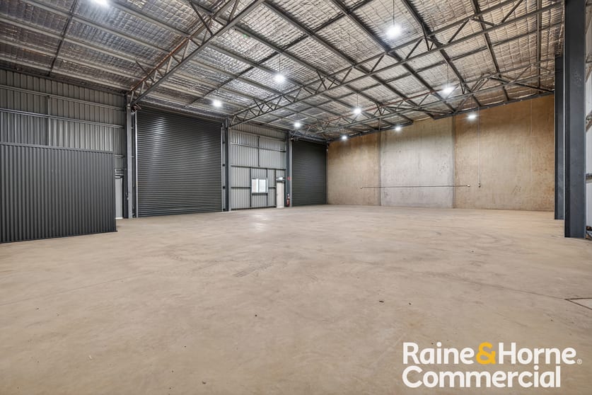 Click to view all images 6 & 7/2 Jannali Road Dubbo NSW 2830 - Image 1