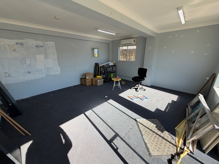 Click to view all images 2/104 Junction Road Clayfield QLD 4011 - Image 3