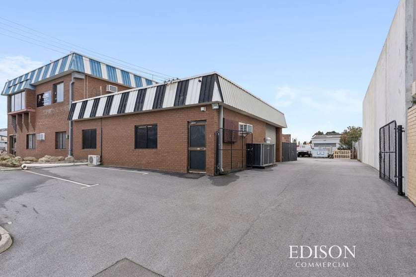 2/24 Yampi Way Willetton WA 6155 - Image 1