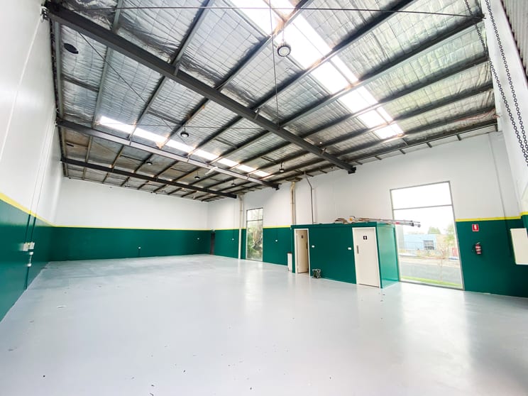 Click to view all images 1/7 Viewtech Place Rowville VIC 3178 - Image 5