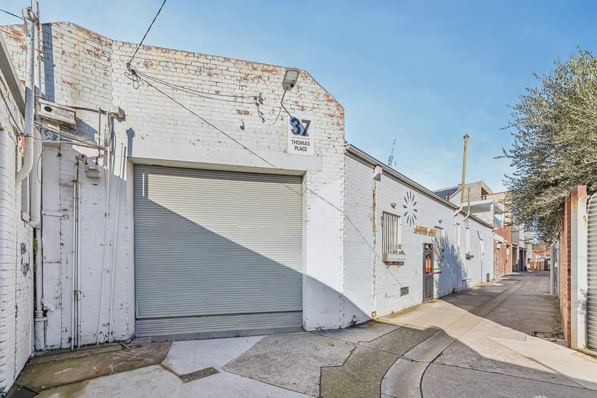 Click to view all images 37 Thomas Place Prahran VIC 3181 - Image 1