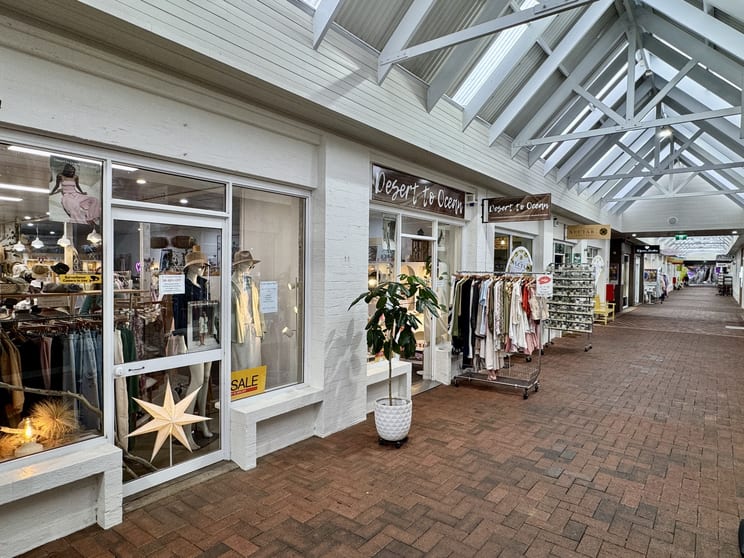 Click to view all images Shop 10 & 12 Fig Tree Lane Busselton WA 6280 - Image 1