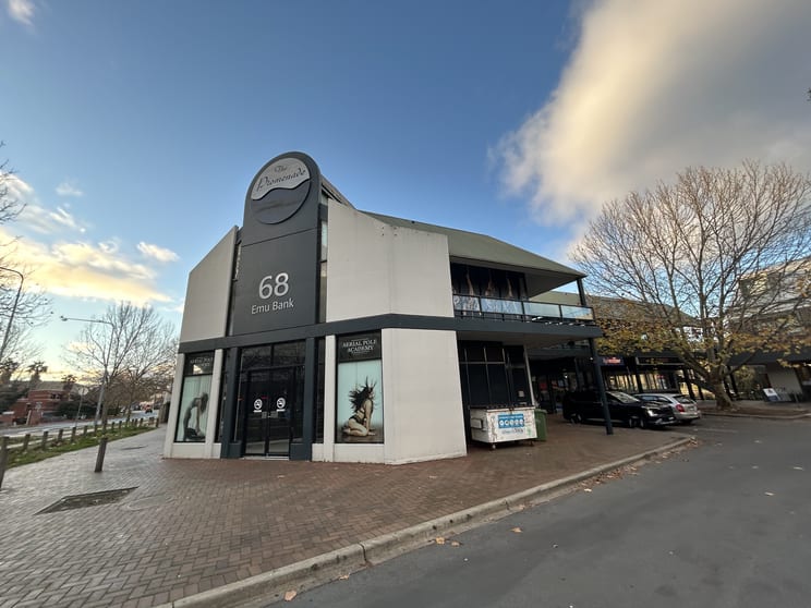 Click to view all images Unit 1/68 Emu Bank Belconnen ACT 2617 - Image 1
