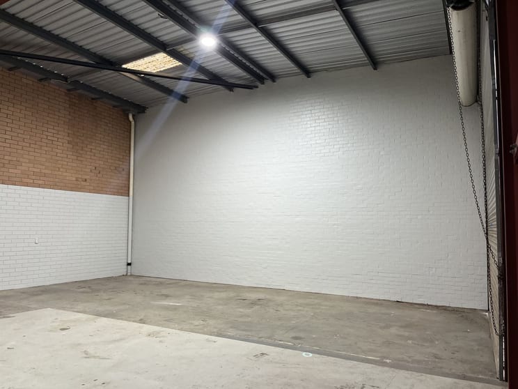 Click to view all images 24 Strang Street Beaconsfield WA 6162 - Image 2