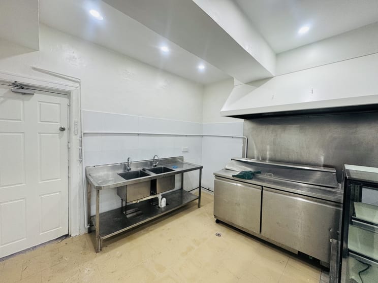 Click to view all images 217A GLEBE POINT ROAD Glebe NSW 2037 - Image 3