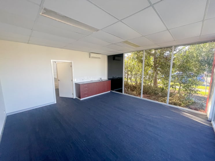 Click to view all images 1/71 Frankston Gardens Drive Carrum Downs VIC 3201 - Image 5