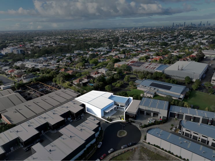 Click to view all images 570 Rode Road Chermside QLD 4032 - Image 3