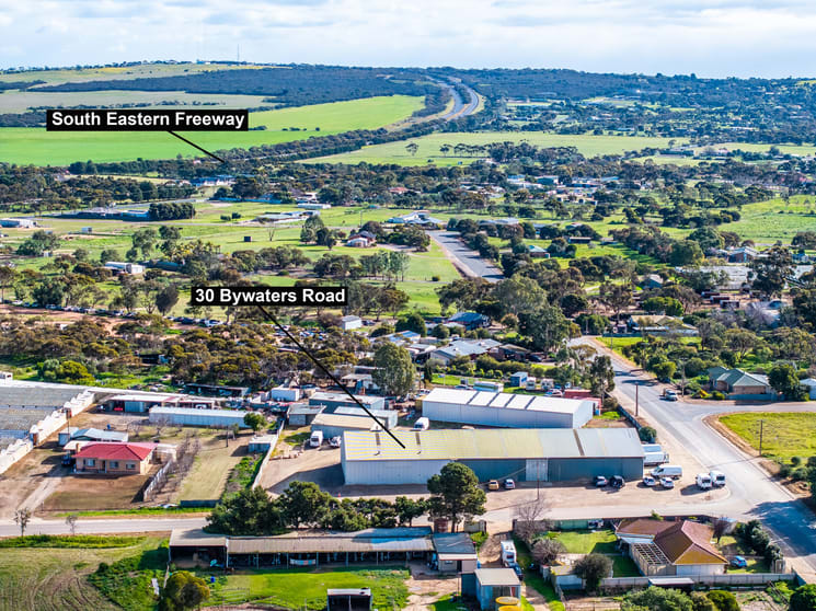 2/30 Bywaters Road Murray Bridge SA 5253 - Image 3
