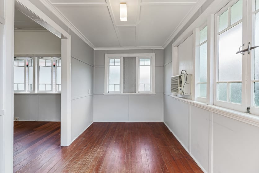 Click to view all images 121 Collins Avenue Edge Hill QLD 4870 - Image 3