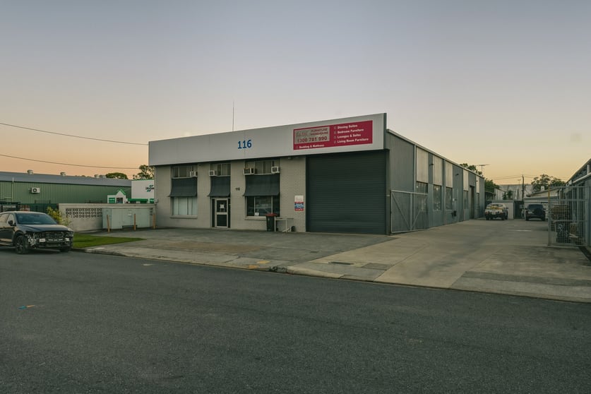 Click to view all images 116 Connaught Street Sandgate QLD 4017 - Image 3