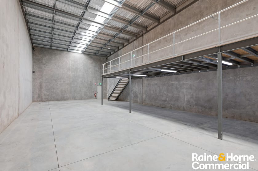 Click to view all images 4/9 Feeder Street Narangba QLD 4504 - Image 1