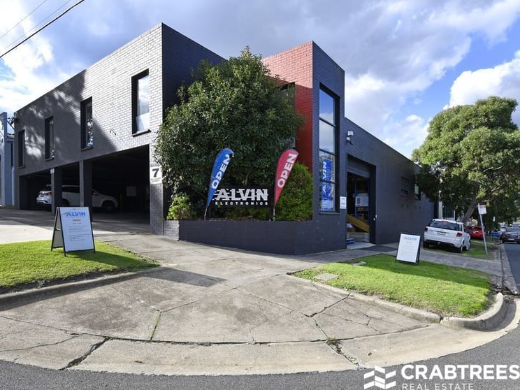 Click to view all images 7 Millicent Street Burwood VIC 3125 - Image 1