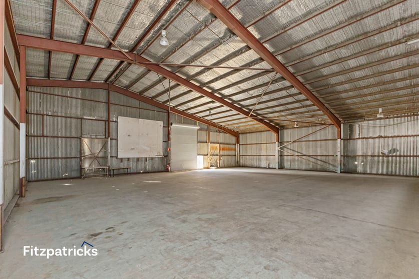 Click to view all images Rear 14 Dobney Avenue Wagga Wagga NSW 2650 - Image 3