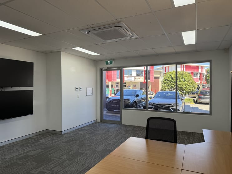 13/14 Ashtan Place Banyo QLD 4014 - Image 2