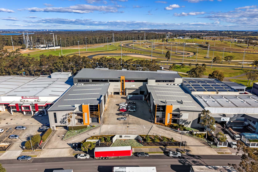 Click to view all images Unit/32 Peter Brock Drive Eastern Creek NSW 2766 - Image 2