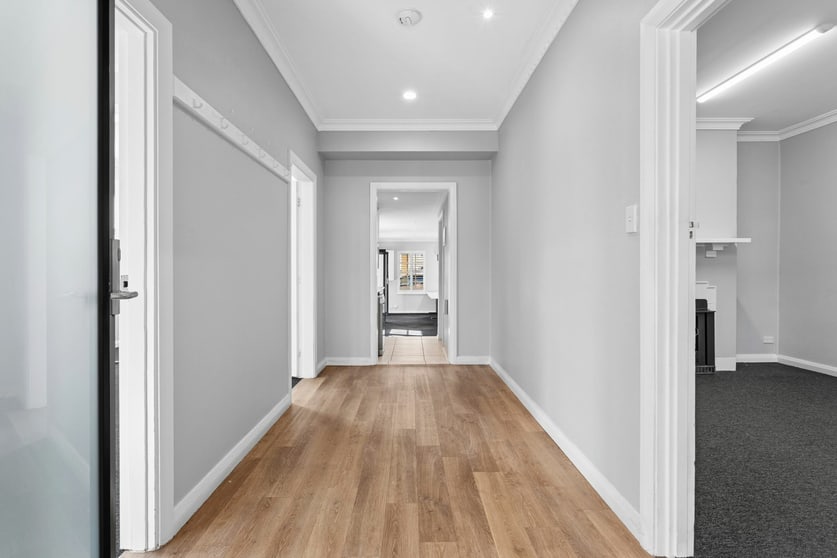 Click to view all images 29 Murray Crescent Griffith ACT 2603 - Image 4